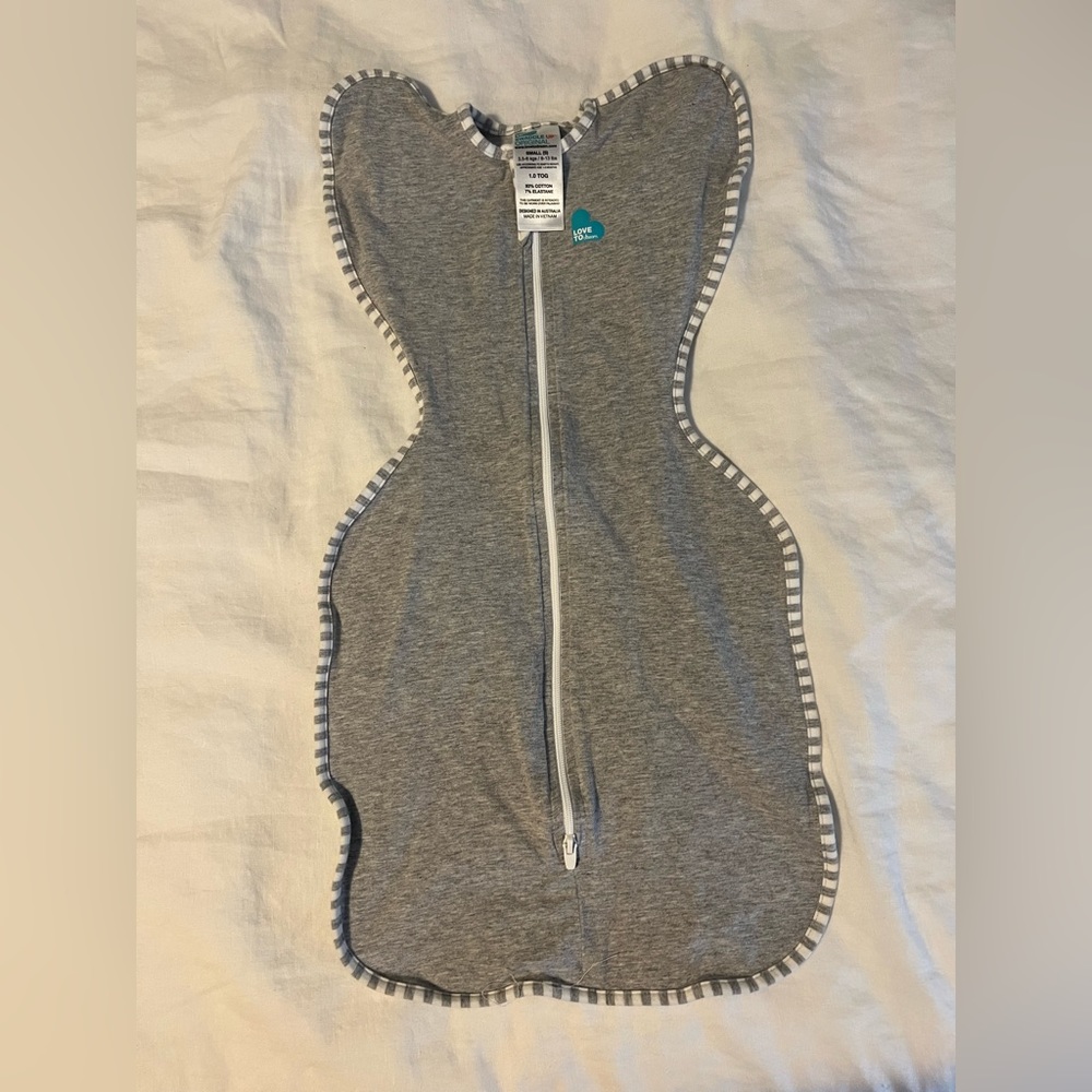 Love to Dream Swaddle Up size small